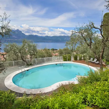 Villa Pirandello With Pool
